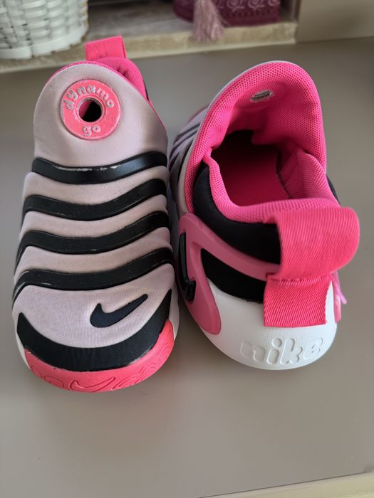 Adidasi nike fete