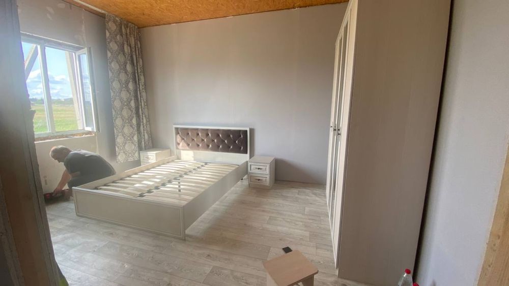 Спальный гарнитур