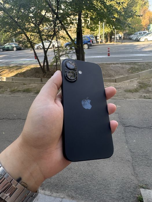 Телефон Iphone 16 128gb