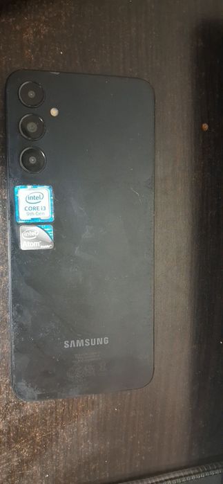 Vand samsung a05s pentru piese