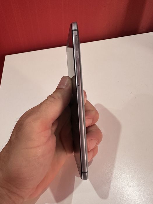 HTC One M8 pentru display piese