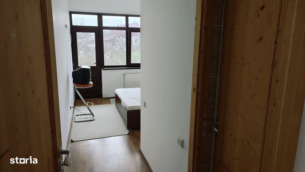 Pensiune P+1 cu 7 dormitoare cu baie proprie si spatii generoase