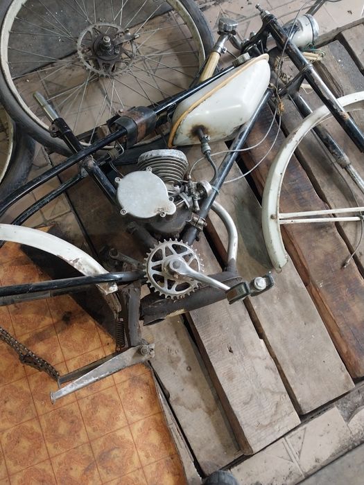 Продам мотовелосипед д4(дырчик)