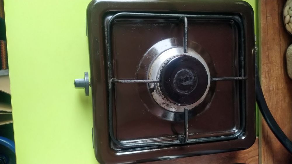 Газов котлон с газова бутилка и редуцил вентил и маркуч