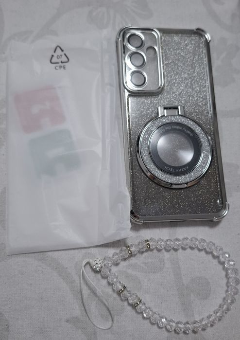 Чехол на телефон