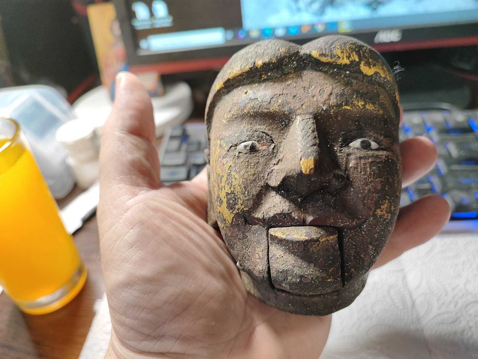 Cap de papusa vintage din lemn