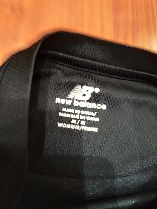 дамска блузка нa New Balance