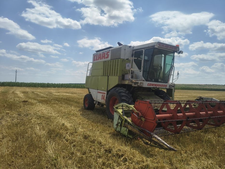 Vând claas comandor 114