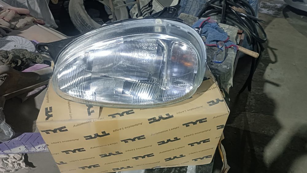 Продам фару opel combo
