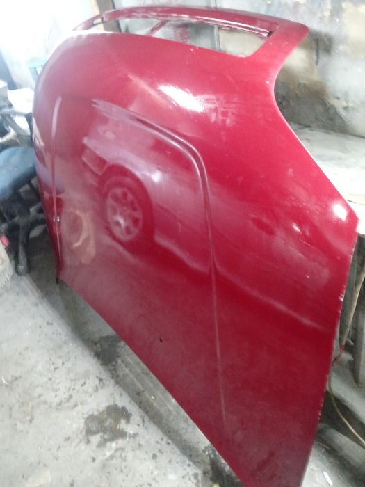 Продам капот Toyota Rav4