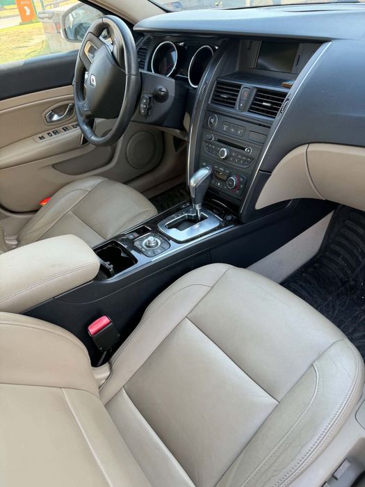 Renault Latitude