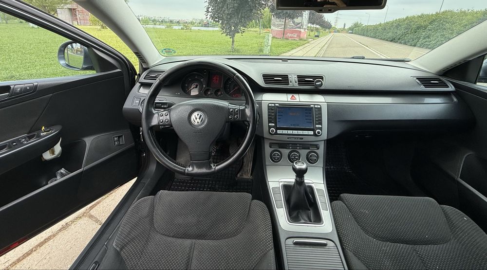 Vând Volkswagen Passat B6 Sedan, an 2007,  1.9 TDI.
