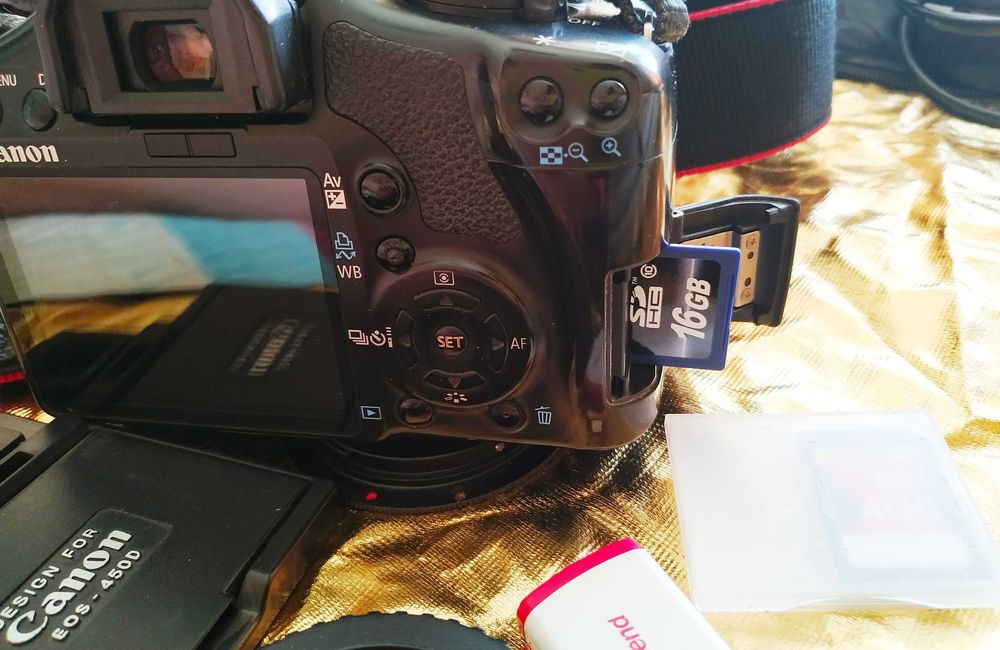 Canon 450D 18-55 + 50 1.8 + вкусняшки