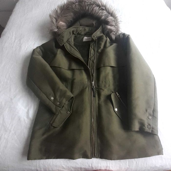 Geacă de damă, cu glugă cu blăniță, Orsay, verde olive, mărimea 38