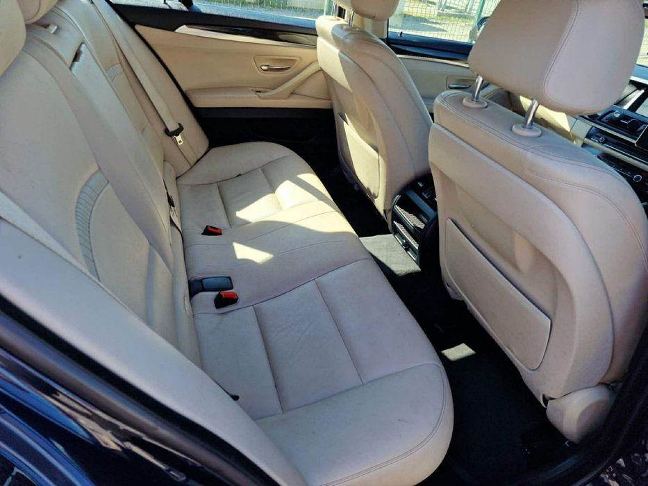 Dezmembrez bmw  f10 f11 facelift capota trager aripa far usa bara stop