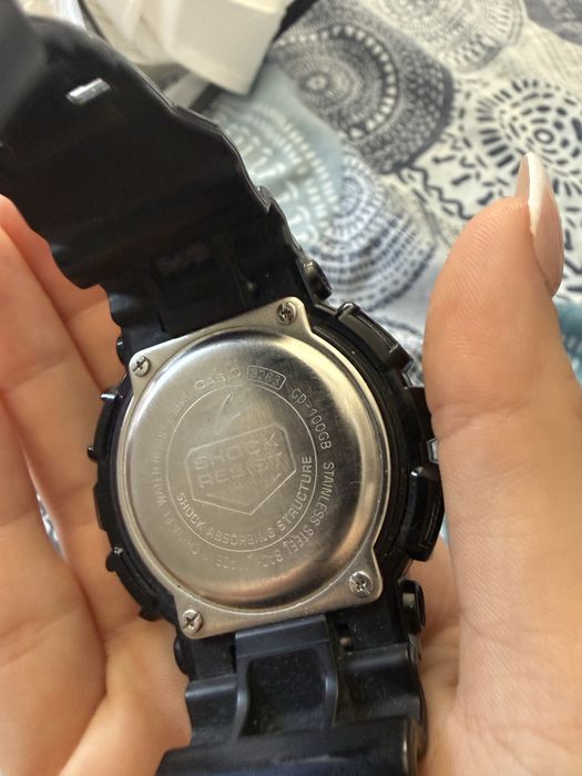 Часовник G- shock