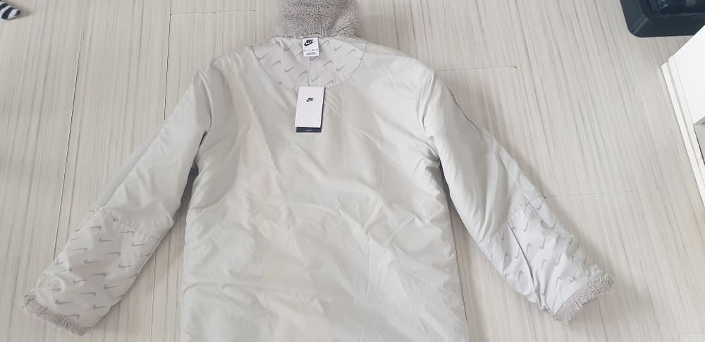 Nike SWOOSH  Loose Fit Oversize Size XS  НОВО ОРИГИНАЛ Дамска  яке