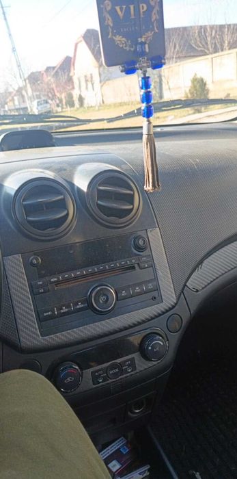 Vând Chevrolet aveo