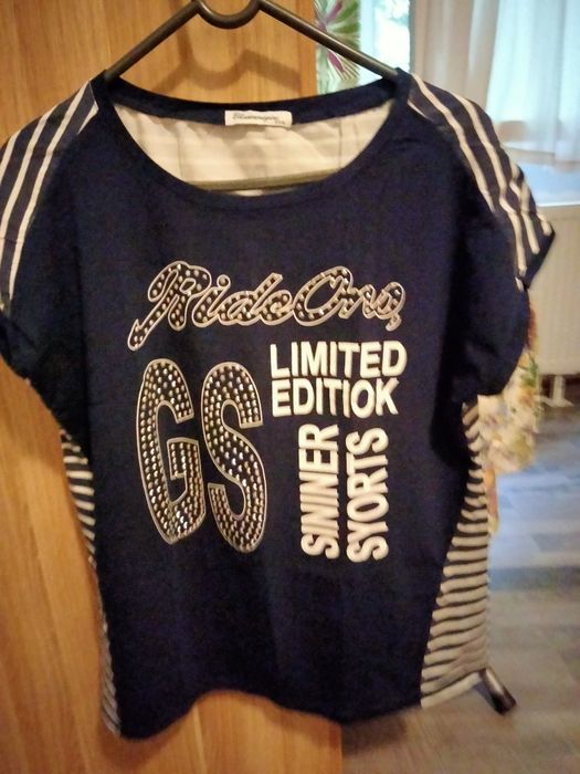 Bluze noi și de calitate la 40 lei.
