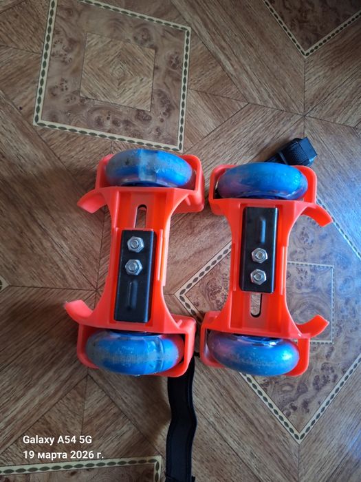 Детские ролики продаются