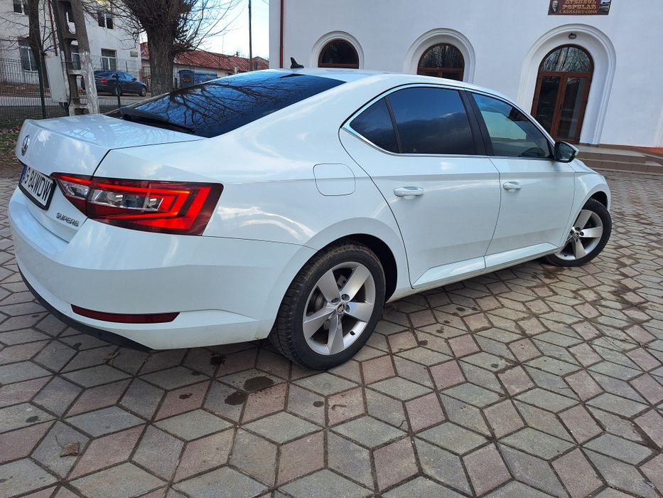 SKODA Superb 2018 — imagine 5