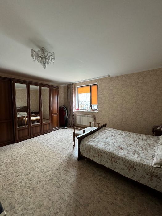 Продается коттедж в центре города по ул. Аксункар 7