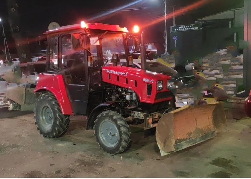 Услуги трактора с щеткой