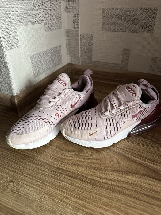 Дамски маратонки Nike