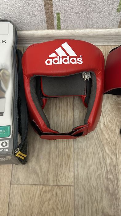 шлем adidas оригинал
