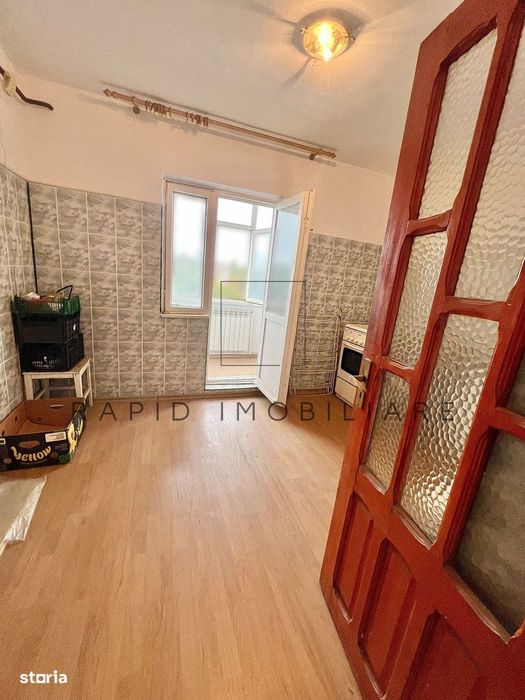 3 Camere - Nae Leonard - Brutaria Razboieni -Apox. 72 mp - 83800 E Neg