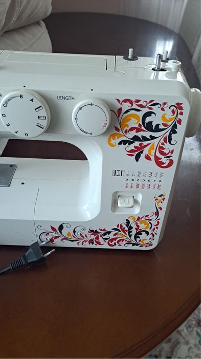 продам швейную машинку