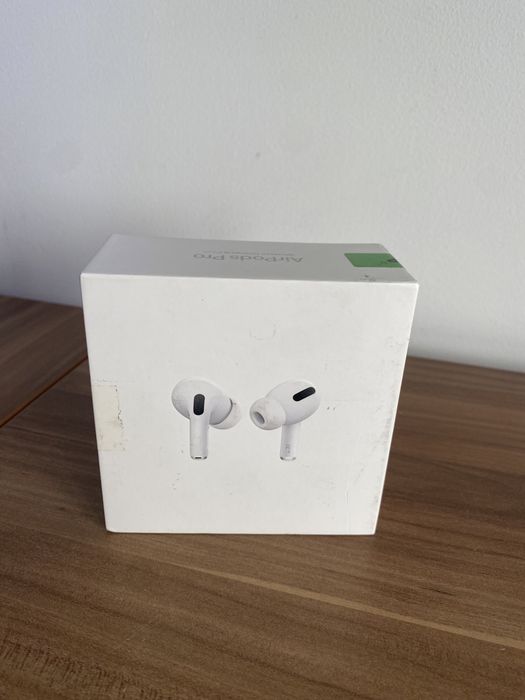Apple AirPods Pro/ White/ Ca nou