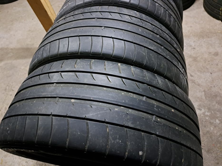 4 anvelope 275/40 R22 Dunlop
