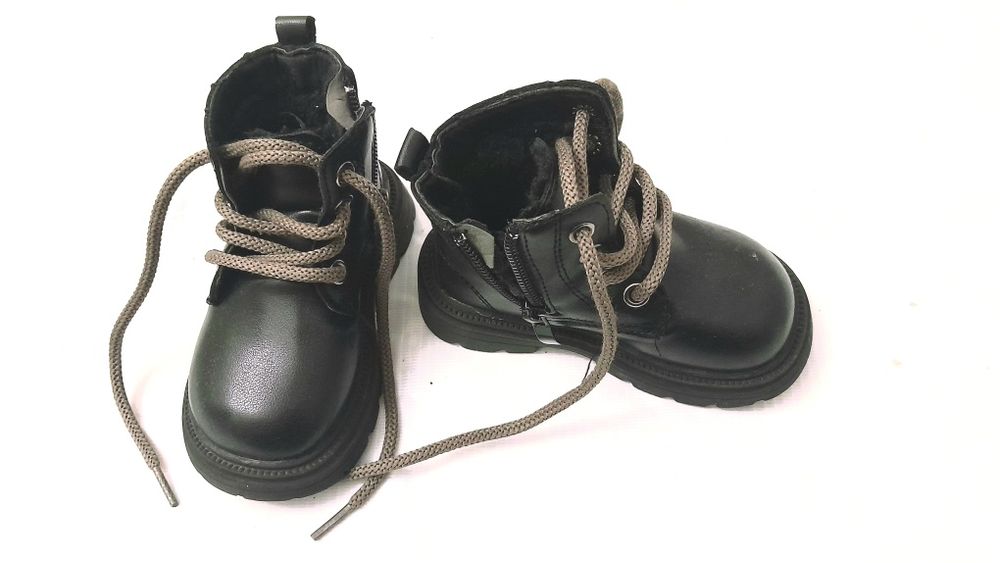 Etik sotiladi Продаётся сапоги для мальчиков