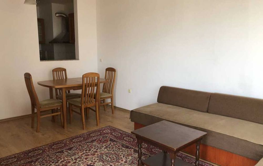 Дава се под наем Двустаен апартамент в Бургас, Славейков - 63 кв.м за 200 € - Снимка #1