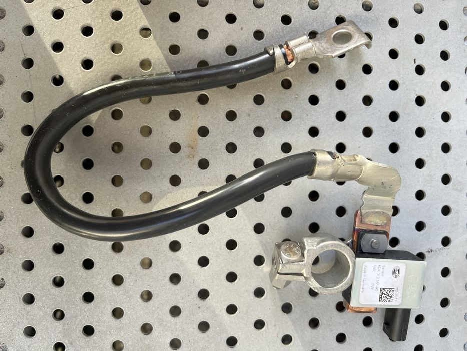 Borna minus cu senzor IBS BMW F15 hella OM nou 400 ron