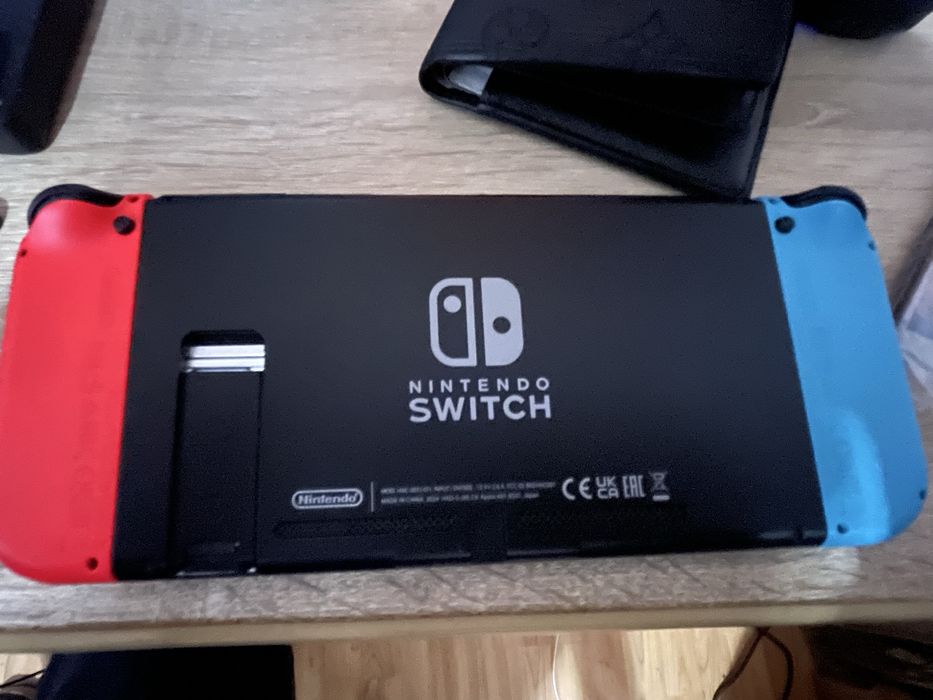 Ofer spre vanzare Nintendo Swich+ Mortal kombat 1