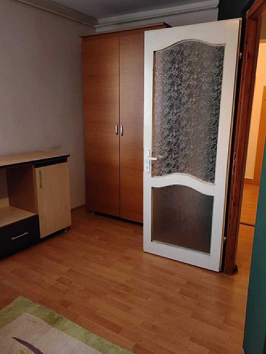 Apartament de închiriat