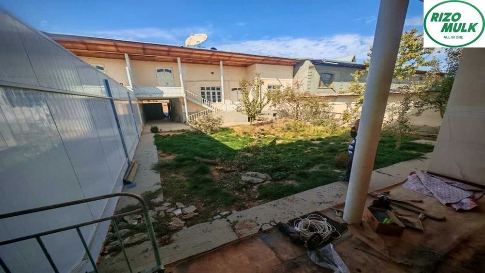 Назарбек Харакатда файзли ховли сотилади. NR494/37