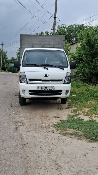 KIA BONGO  сотилади