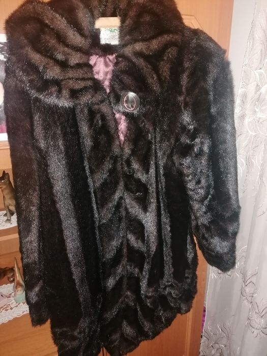 Vand două blanuri culori diferite