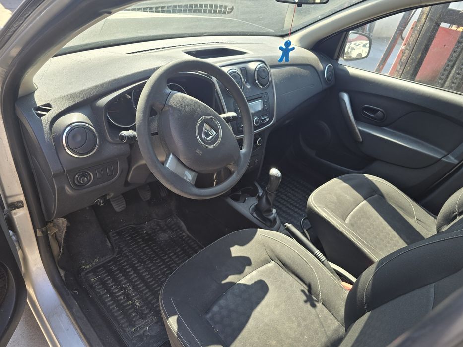 Dezmembrez Piese Dacia Sandero 1.2 cu aer conditionat