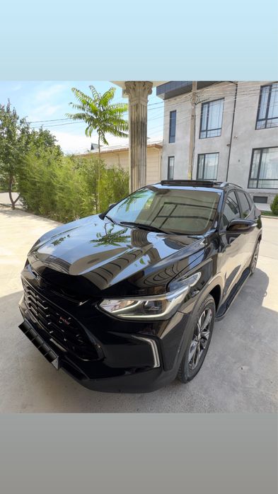 Продам срочно Tracker 2 premier Plus+ 2025