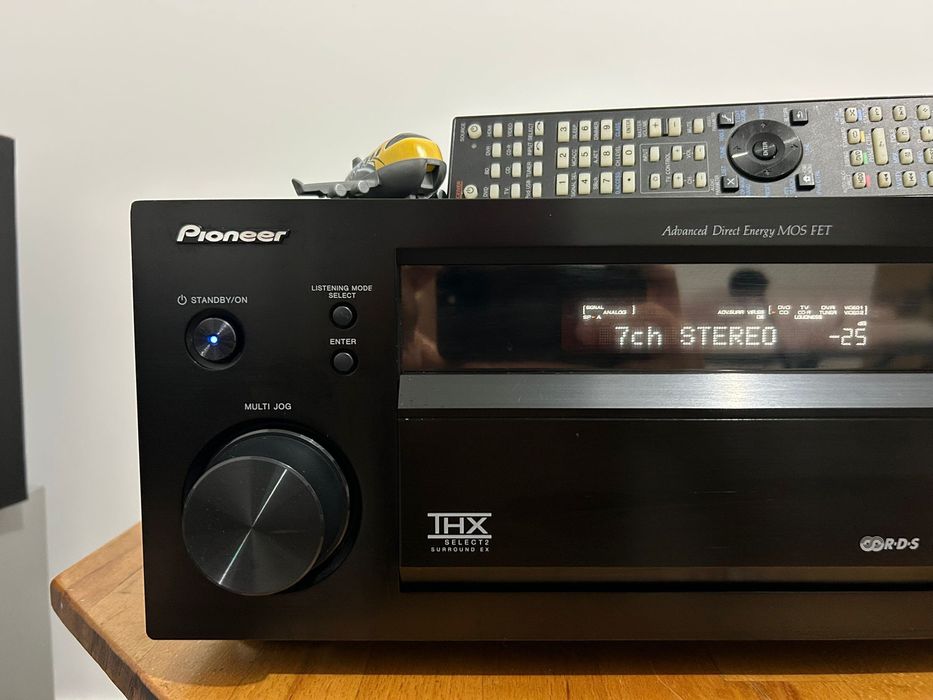 Pioneer VSX-1015  7.1 ch/ 150W la 8 ohmi