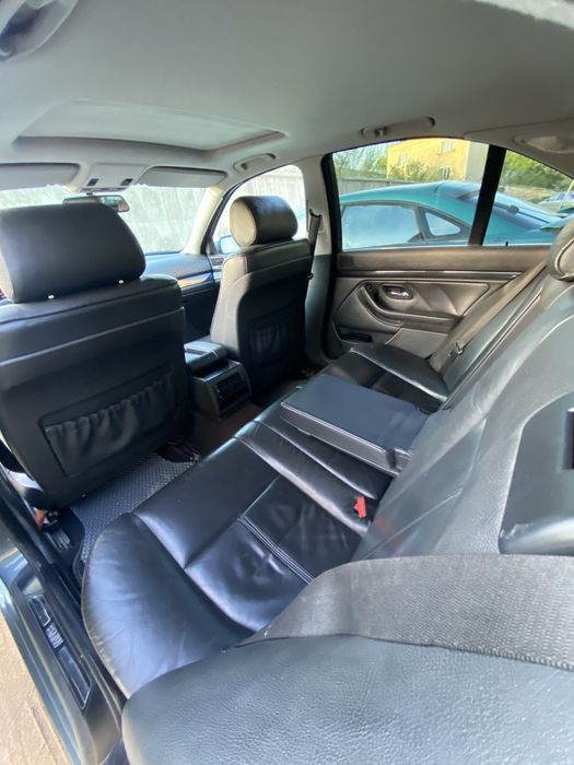 Машина BMW-520i рестайлинг