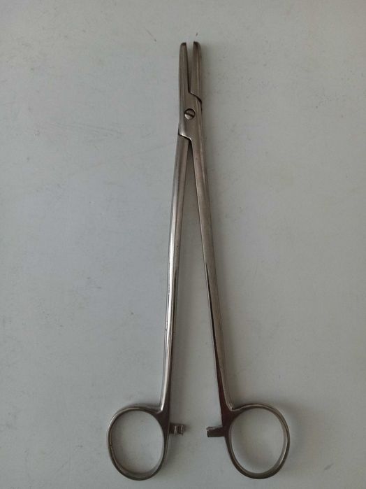 Стари медицински инструменти.