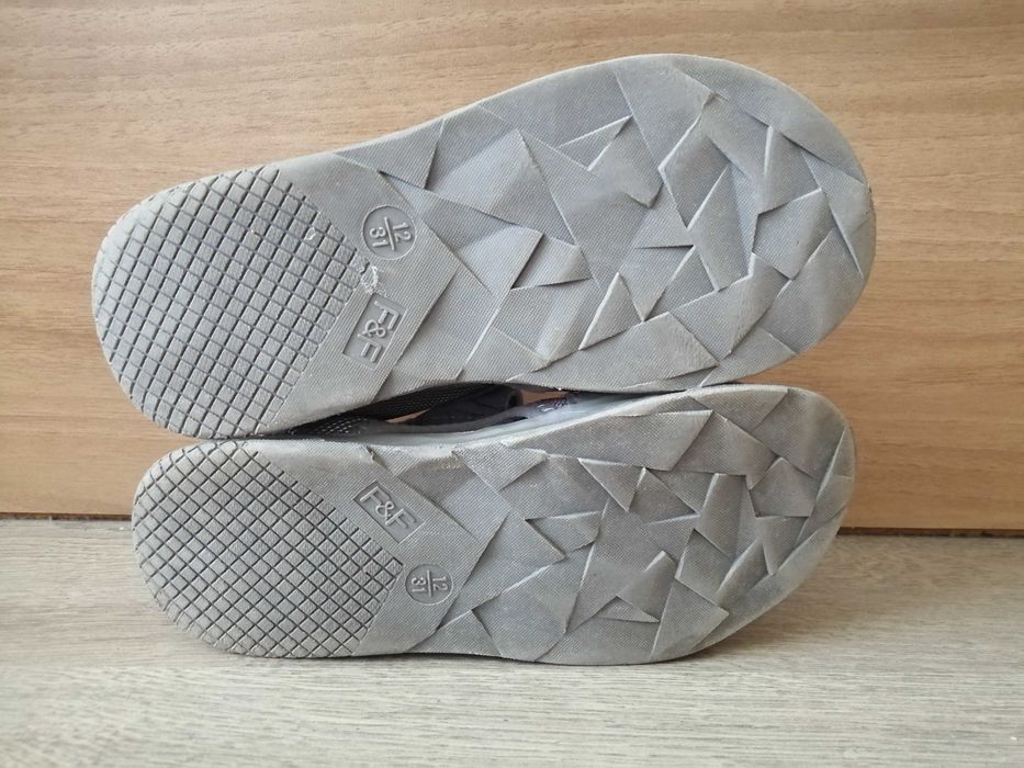 Сандали за момче със светещи подметки, F&F, 31 номер