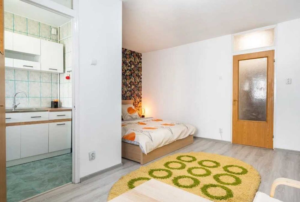 Дава се под наем Едностаен апартамент в Пловдив, Младежки Хълм - 28 кв.м за 112.2 € - Снимка #3