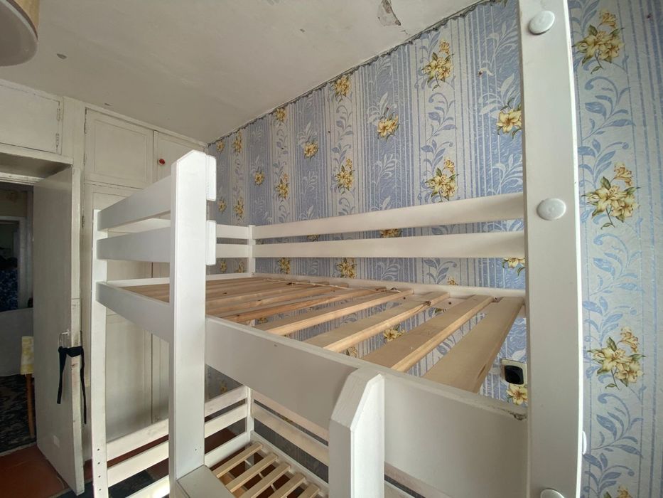 Двухъярусная кровать