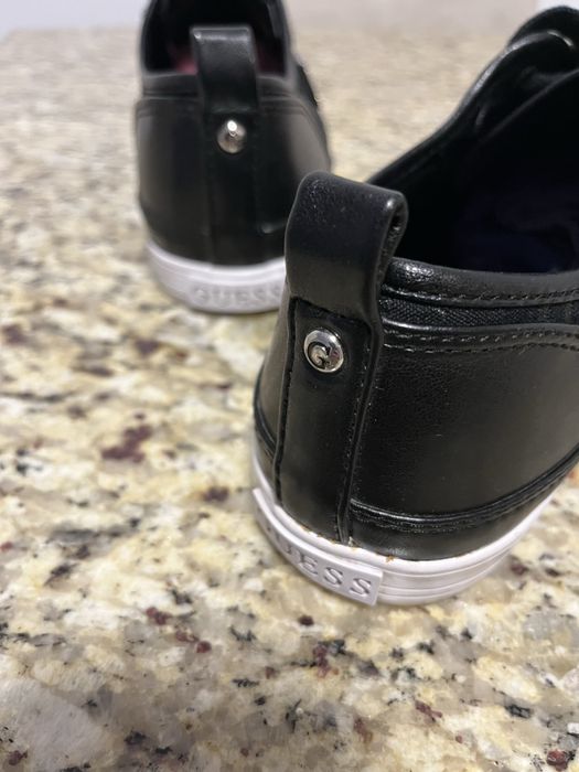 GUESS Оригинални Маратонки 40 р-р
